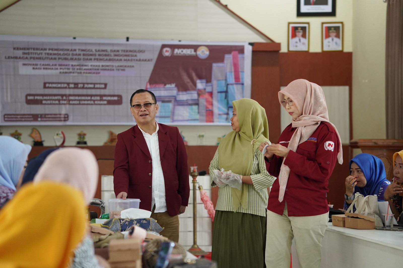 Lewat-Pengabdian-Masyarakat,-Dosen-Nobel-Indonesia-Edukasi-Masyarakat-Pangkep-Optimalkan-Ikan-Bandeng