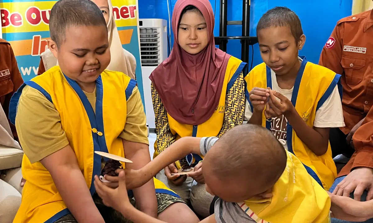 Milad-HMA-ke-13-Tahun,-Dosen-Nobel-Indonesia-dan-Pengurus-Gelar-Aksi-Bakti-Sosial-Keseimbangan-Kasih