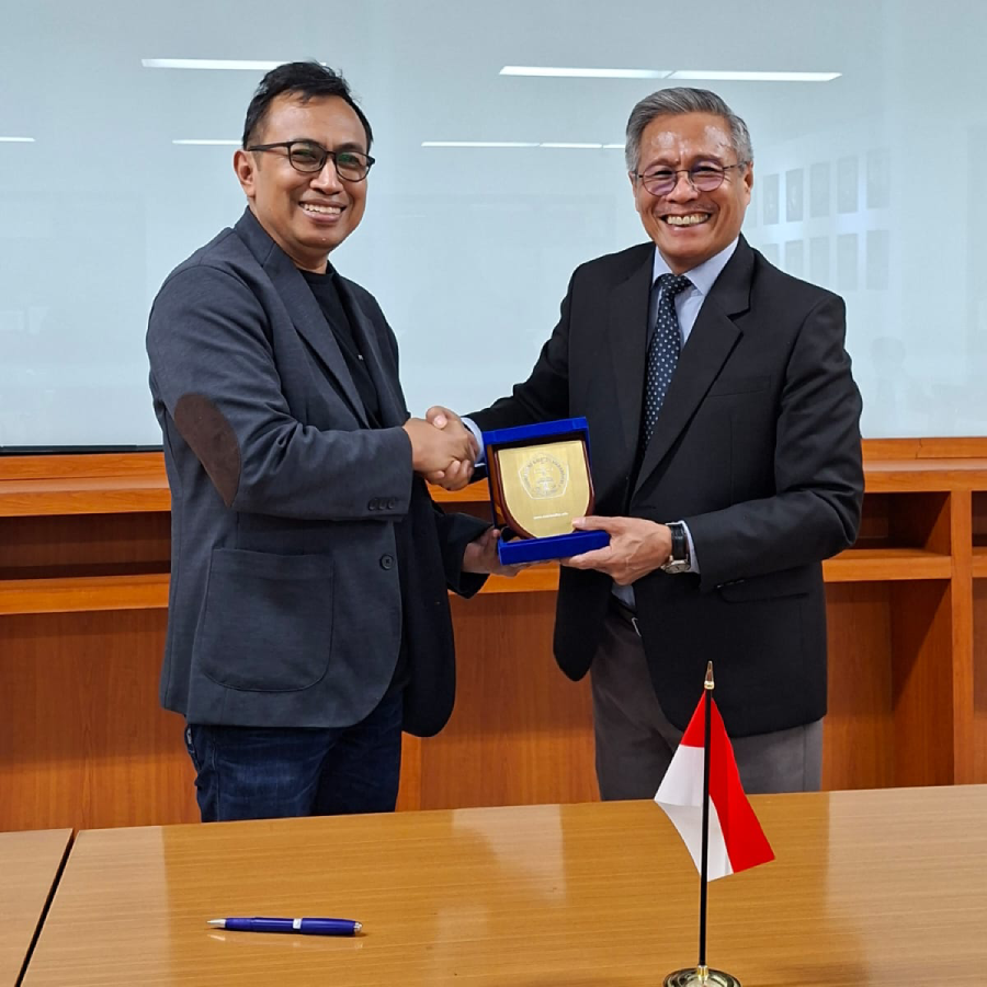 Lawatan-ke-Bandung,-ITB-Nobel-Indonesia-Teken-MoU-dengan-Universitas-Kristen-Maranatha