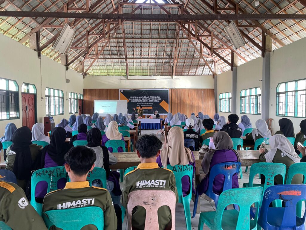 Tingkatkan-Literasi-Digital-Pada-Gen-Z,-HIMASTI-Nobel-Indonesia-Adakan-Edukasi
