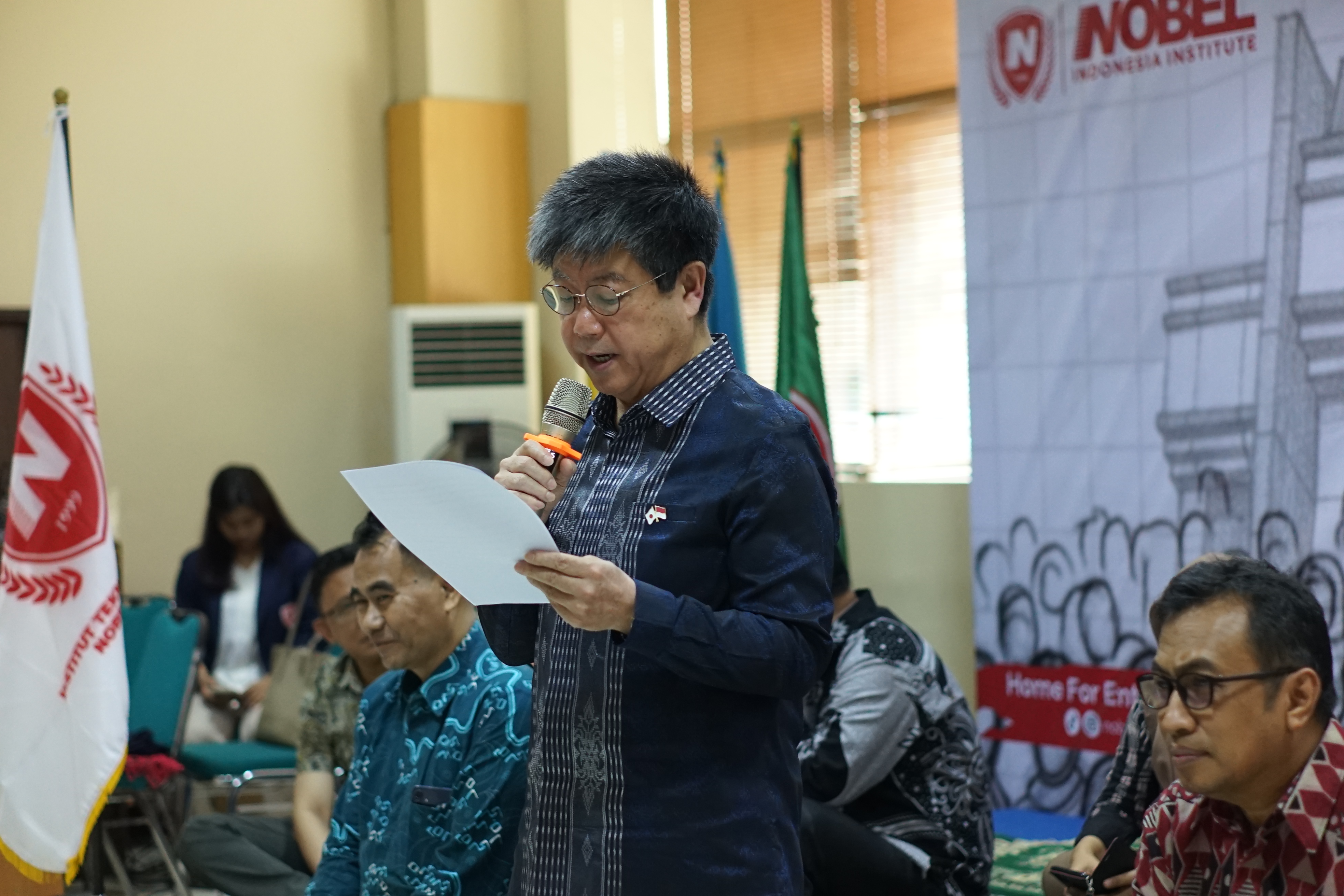 Konjen-Jepang-Beri-Sambutan-Pada-Ratusan-Maba-OKE-Nobel