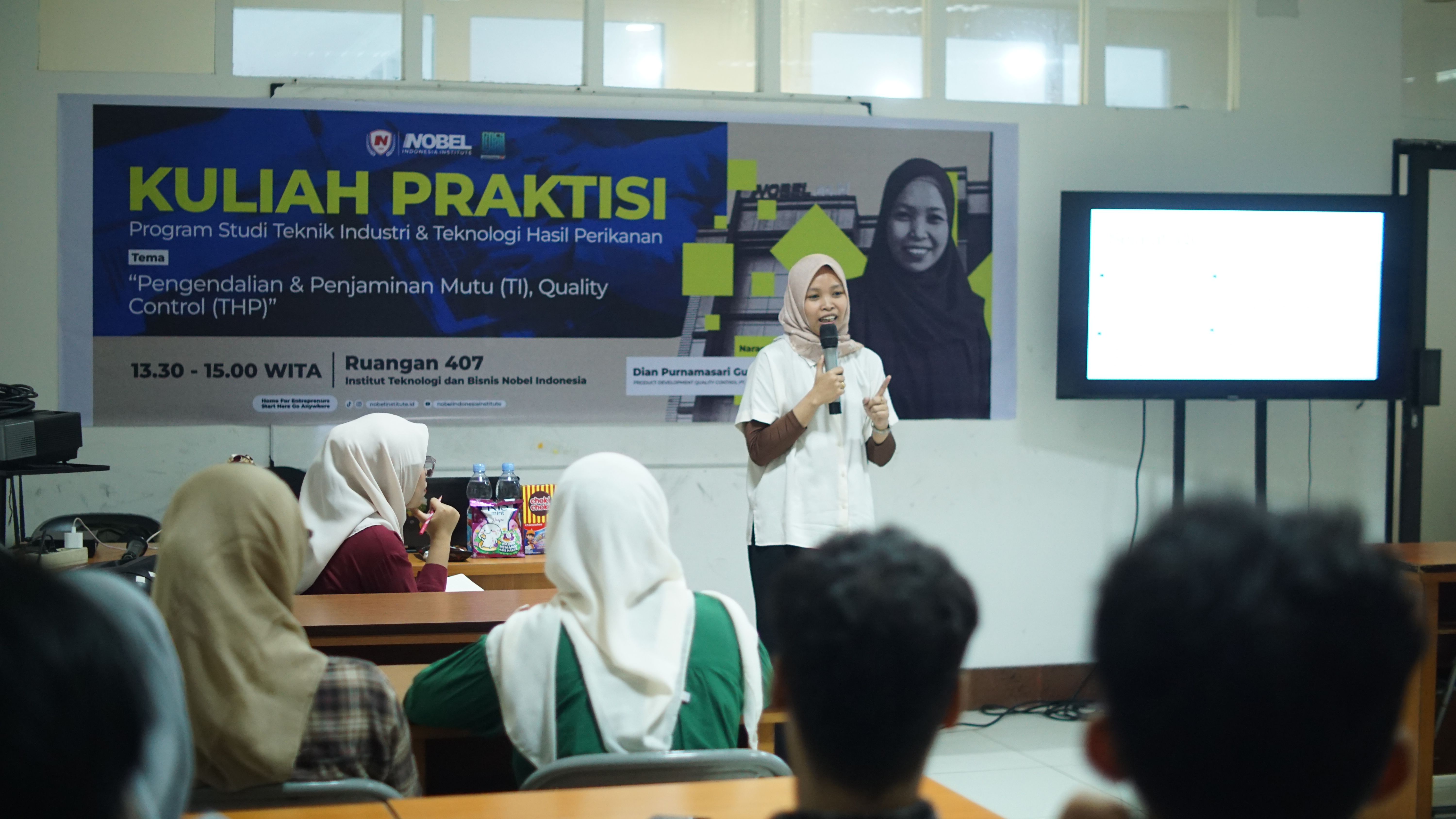 Mahasiswa Teknik Industri dan Teknologi Hasil Perikanan Nobel Indonesia Jalani Kuliah Praktisi, Bahas Pengendalian dan Penjaminan Mutu Quality Control