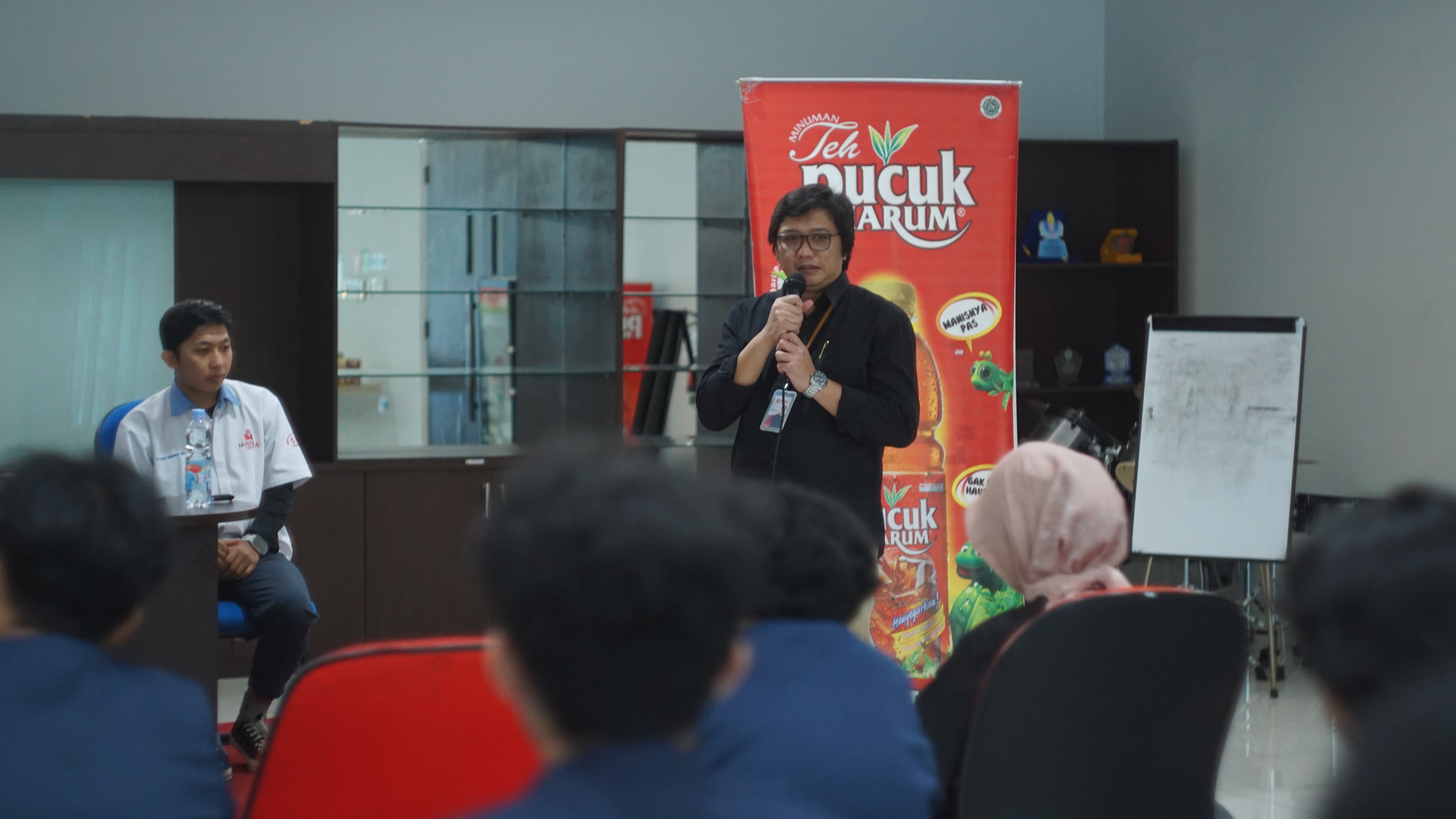 Kaprodi Teknik Industri Nobel Indonesia Minta Mahasiswa Serap Nilai Profesionalisme di Mayora Group